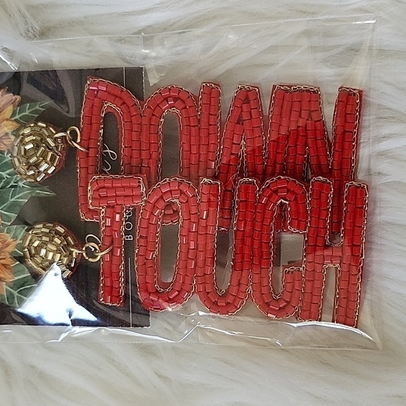 Kansas City Chiefs earrings, bracelet, and phone clip NWT - Picture 2 of 8